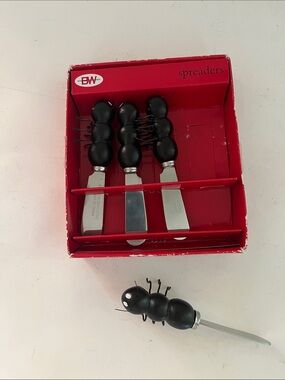 BW Ant Form Spreaders - Black Handle Cheese Spreaders (Set of 4)